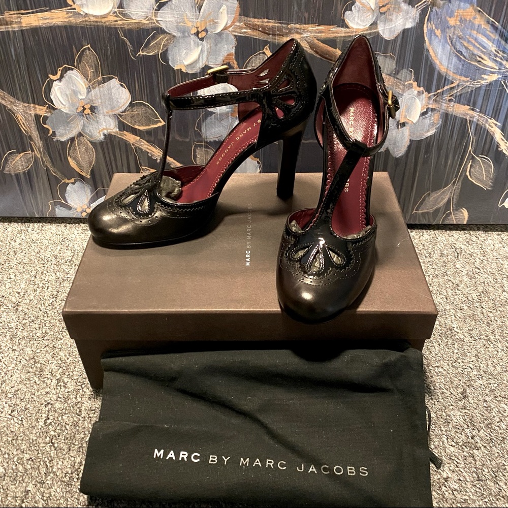 New Marc by Marc Jacobs T-strap black leather heels size 36